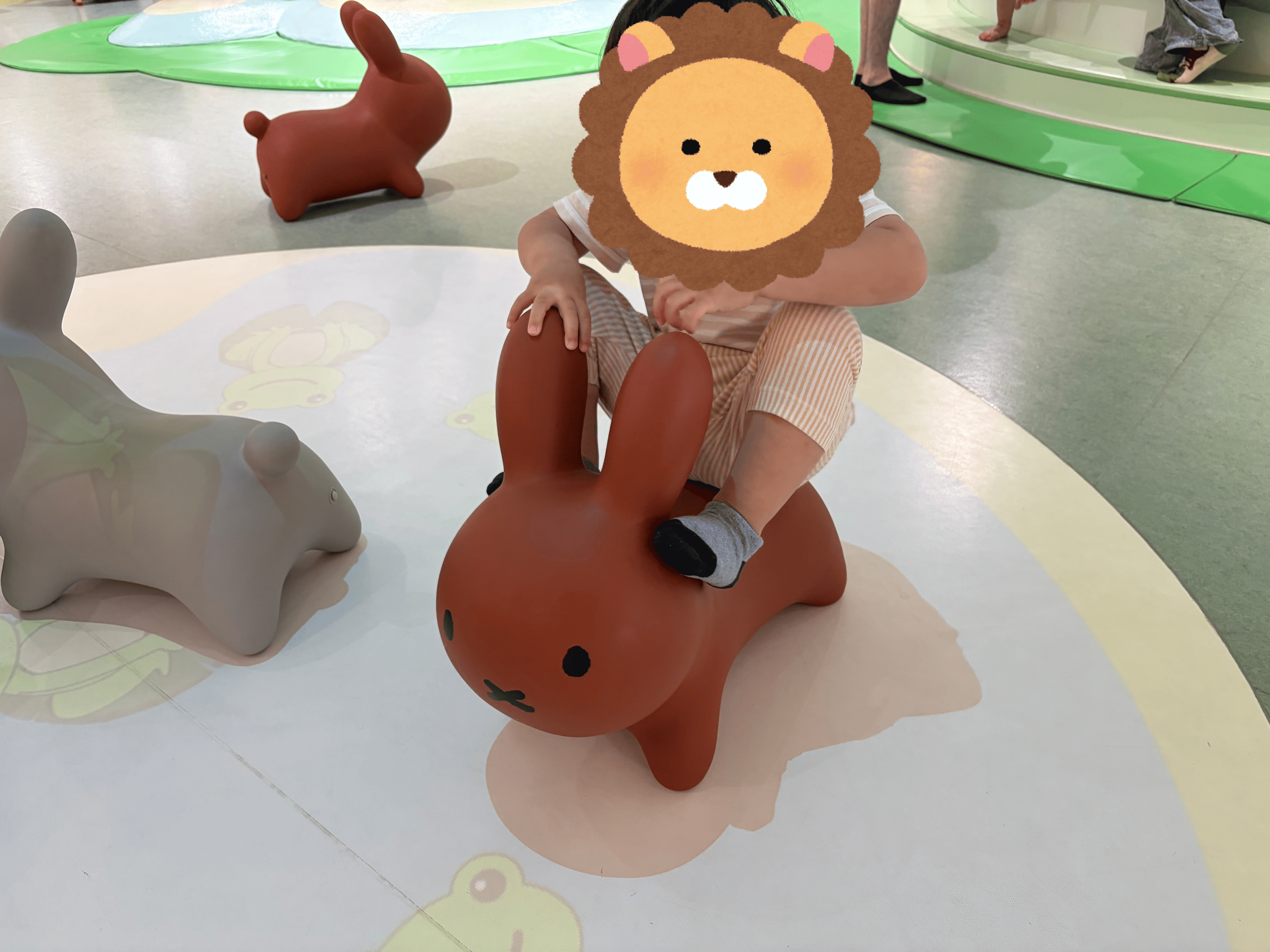 おもちゃや絵本が充実！